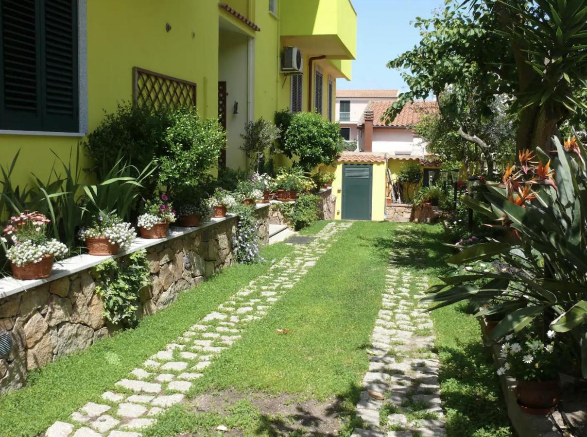 Lovely Flat In Northern Sardinia ヴァッレドーリア エクステリア 写真